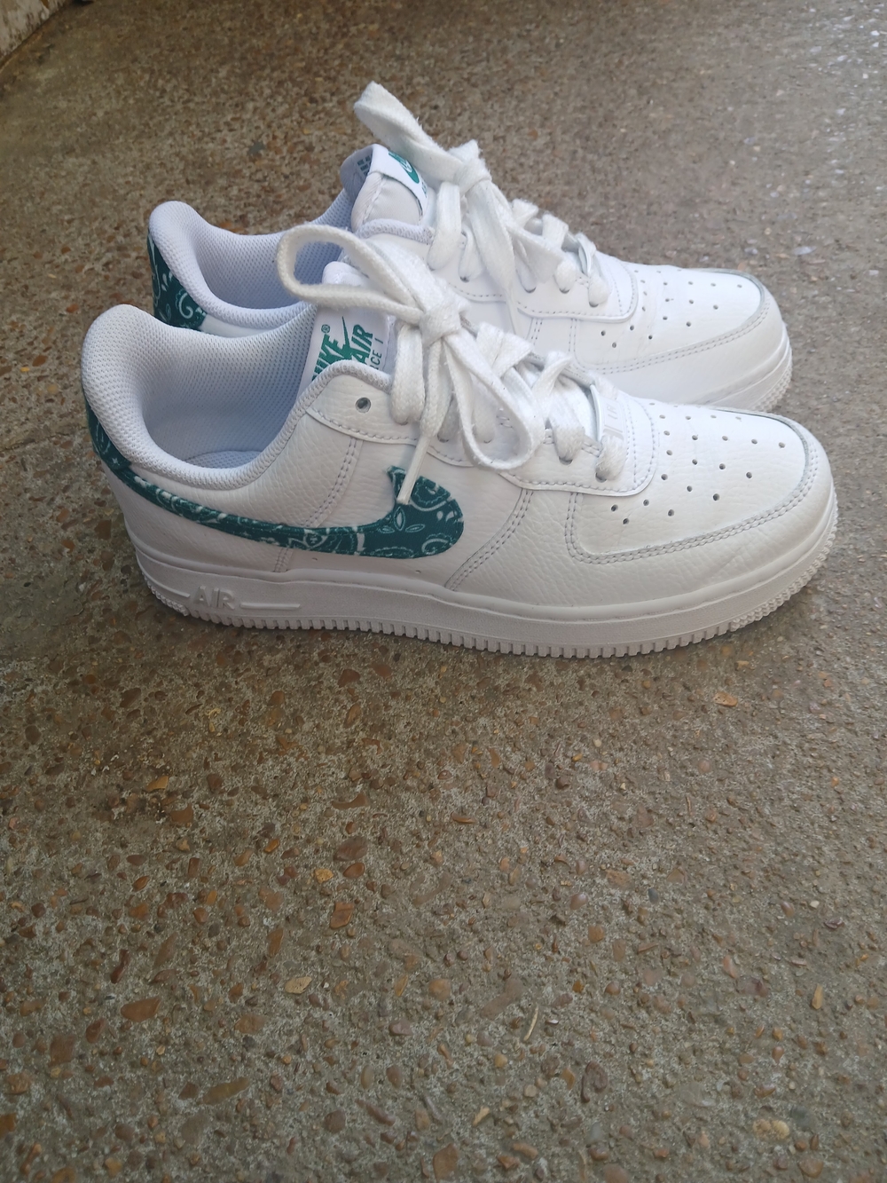 Nike Air Force Woman Size 7